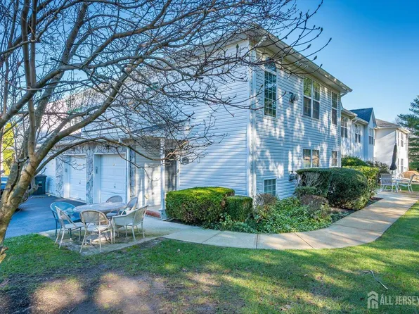 394 Deuce Dr, Wall Township, NJ 07719