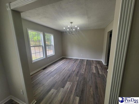 3rd image of 4000 N Center Rd