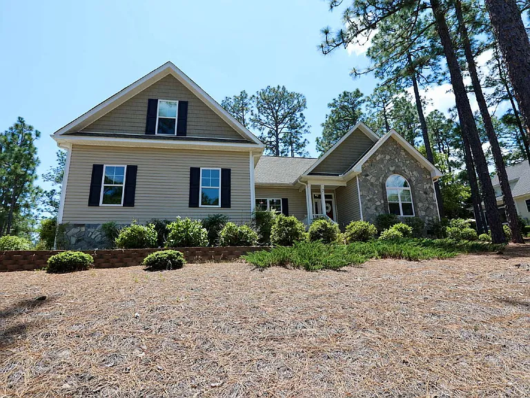 2 River Dr — Photo 1