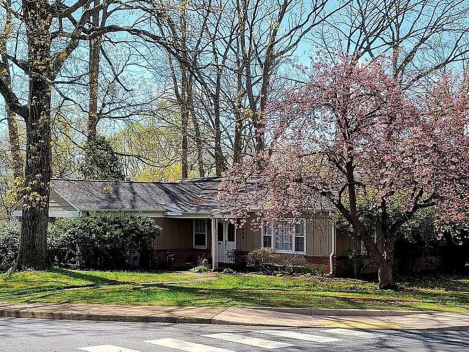 1st image of 1608 Trailridge Rd