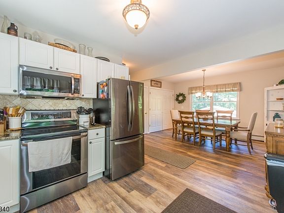 3rd image of 45 Alexandria Ave