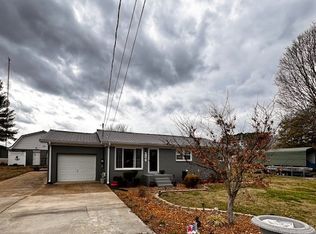 204 Homeward Ave, Winchester, TN 37398