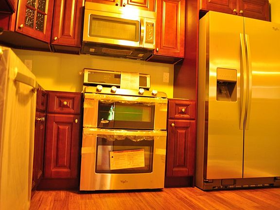Kitchen with Brand new Stainless steel Appliances