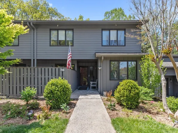 719 Crowfields Ln, Asheville, NC 28803