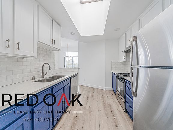 5th image of 4320 S Centinela Ave APT 301