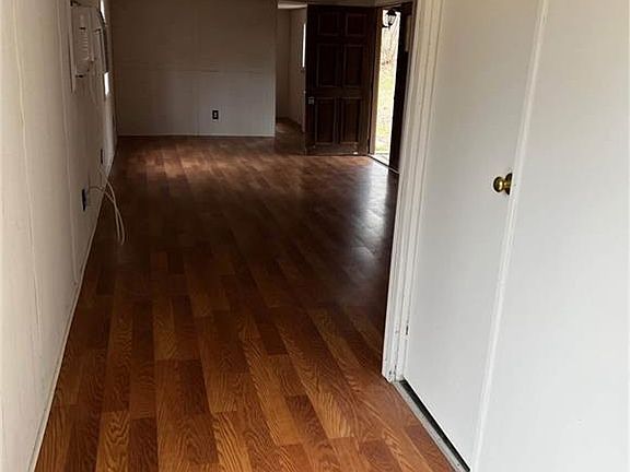 2nd image of 117 Sparrow Way