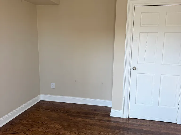 84-88 Main St #1 — Photo 8