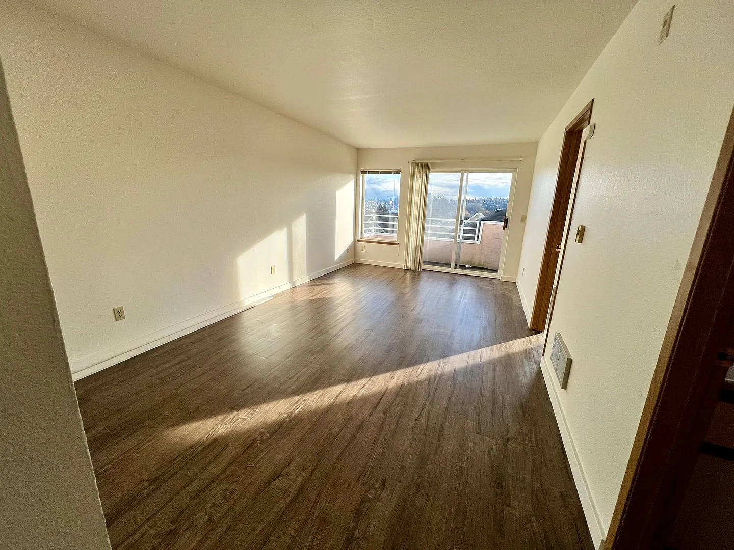Annadette - 4113 Linden Ave N 98103 — Photo 3