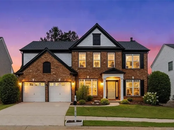 210 Revillion Way, Woodstock, GA 30188