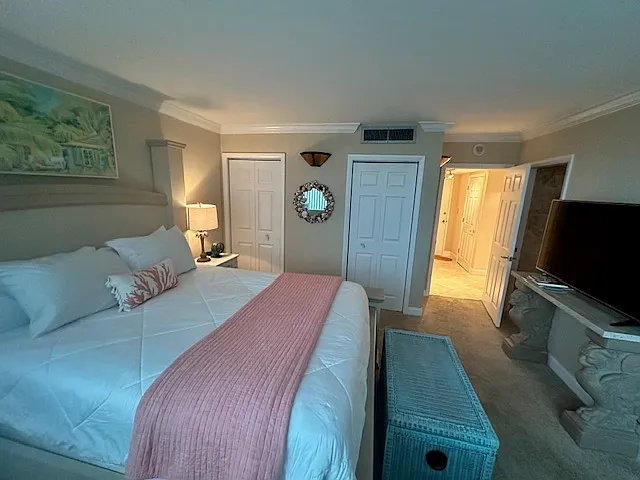 4822 Ocean Blvd — Photo 13