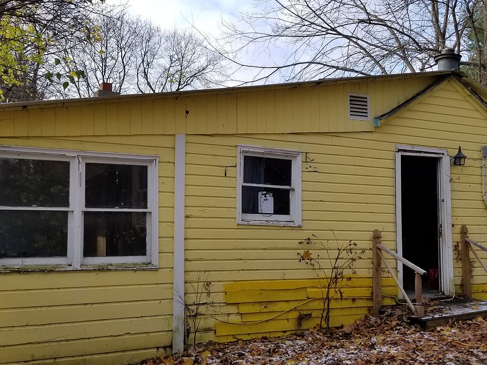 20 Oak St, Niverville, NY 12130 Zillow