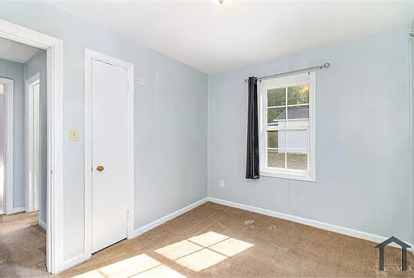6077 Branch Hill Guinea Pike — Photo 4