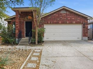 2432 Medina Dr, New Braunfels, TX 78130