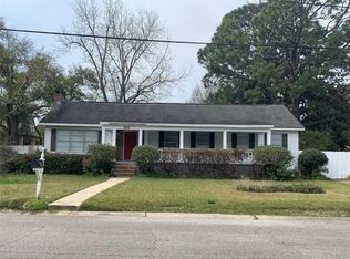 101 2nd St, Chickasaw, AL 36611