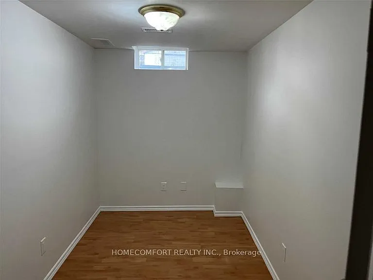 95 Ferncliffe Cres — Photo 18