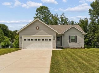 2043 Edward Ln E, Smiths Creek, MI 48074