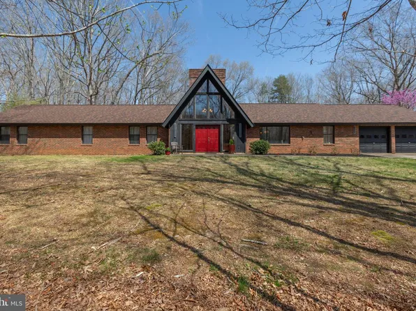 9313 Bellwood Dr, Fredericksburg, VA 22407