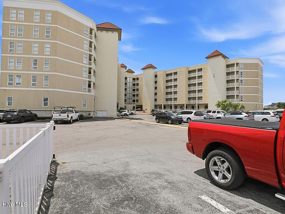 3rd image of 2000 New River Inlet Road #1114