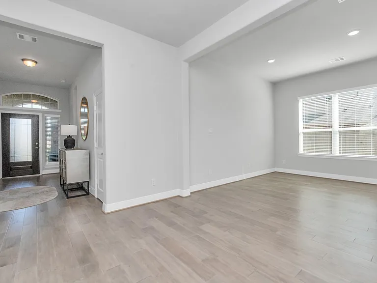 28646 Monarch Cliffs Dr — Photo 14
