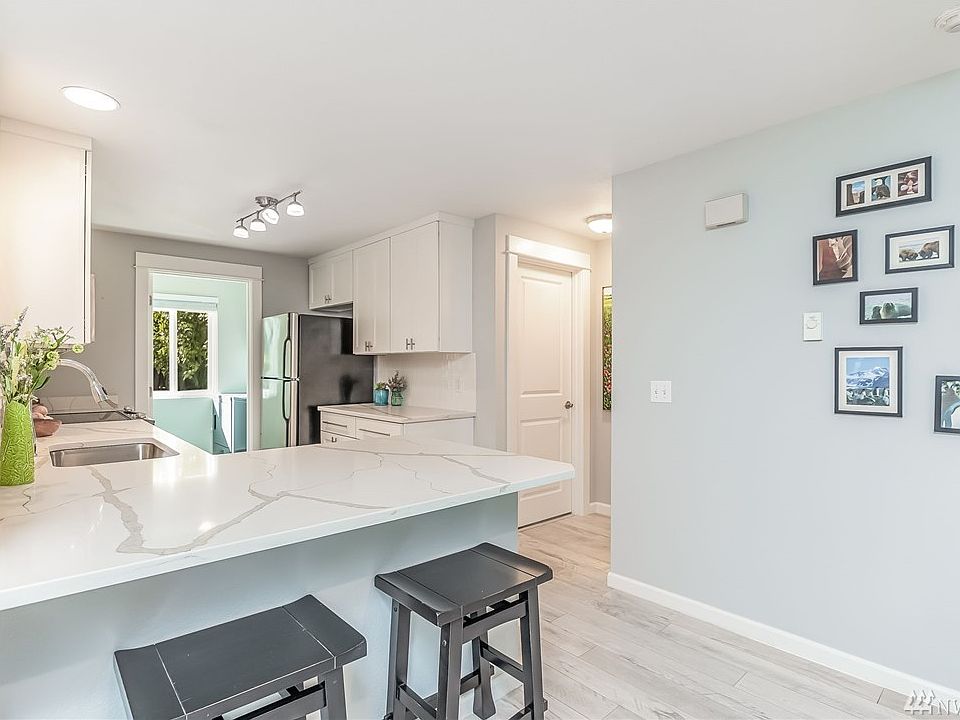Mira Condominiums 712 Kirkland Cir Kirkland WA Zillow