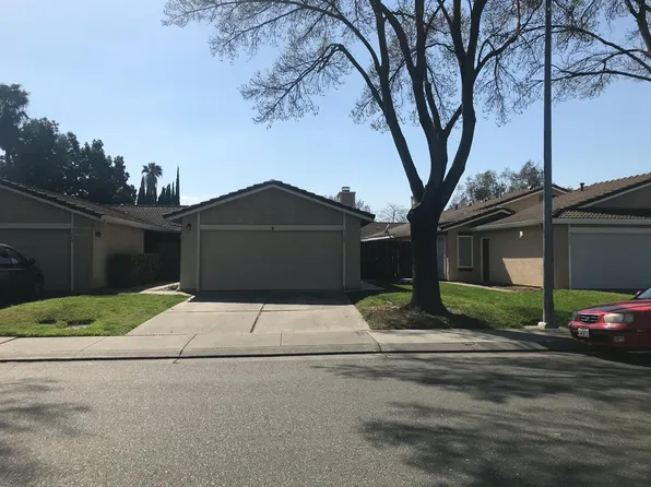 7229 Village Green Dr, Stockton, CA 95210