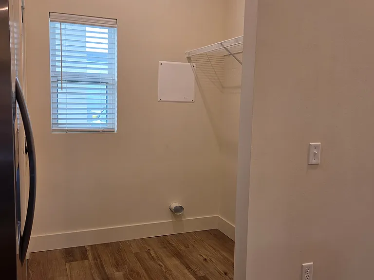 4420 Delwood Ln #101 — Photo 6