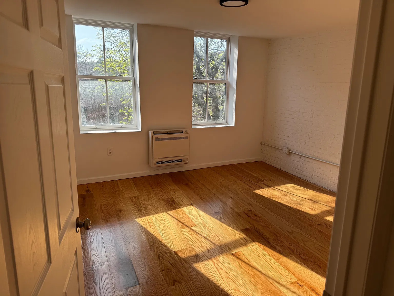 171 River St — Photo 2