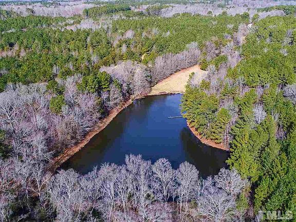 3rd image of 218 Pete Thomas Rd
