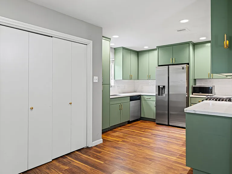 25802 Maplewood Dr — Photo 14