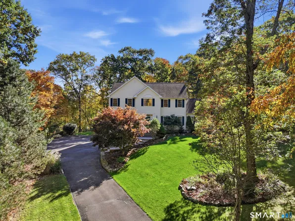 36 Woodbine Lane, Newtown, CT 06482