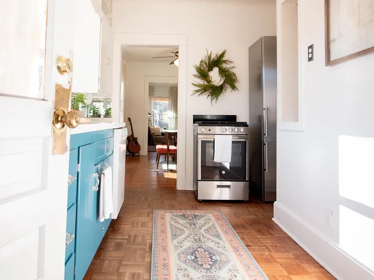 4607 Cambridge St — Photo 1