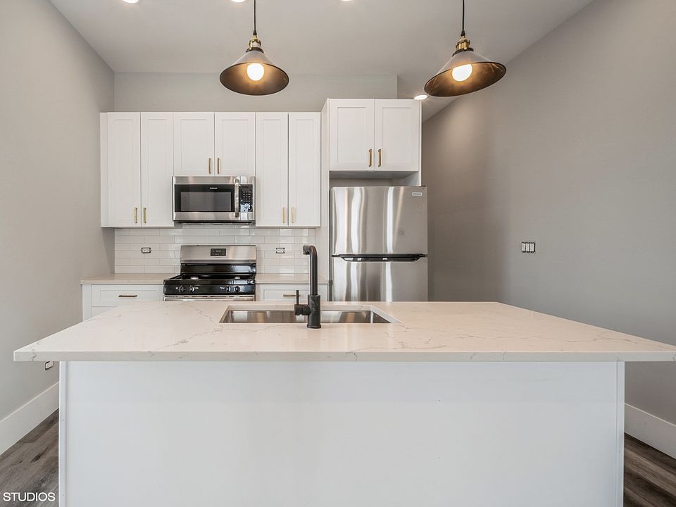 1st image of 639 W 18th St #2F