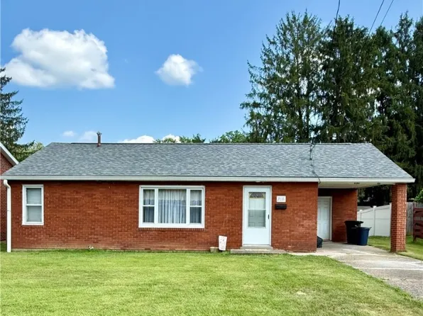 2816 14th Ave, Vienna, WV 26105