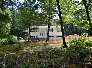 159 Fenner Hill Rd, Hope Valley, RI 02832
