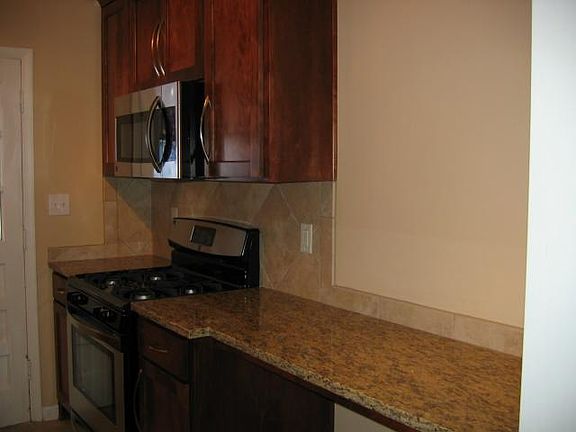 2nd image of 4306 Oak St APT N