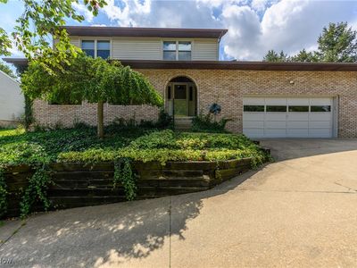 1240 7th St NE, North Canton, OH, 44720