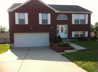 223 Alexis Cir, Dry Ridge, KY 41035