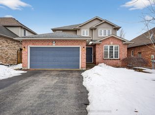 1063 Thornley St, London, ON N6K 4V4