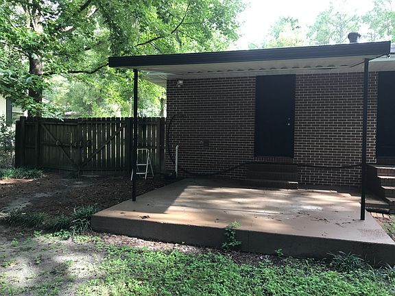 5th image of 918 Brookhaven Dr