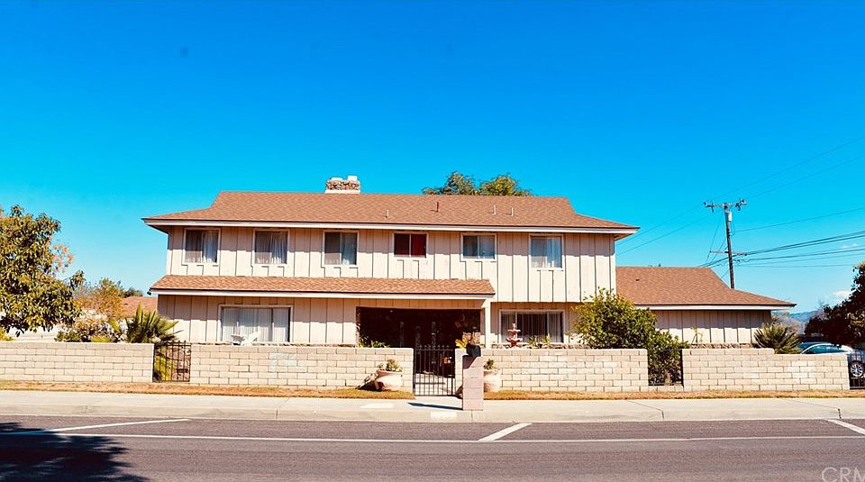 1st image of 10889 Larch Ave