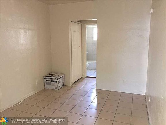 3rd image of 210 NW 5th Ave