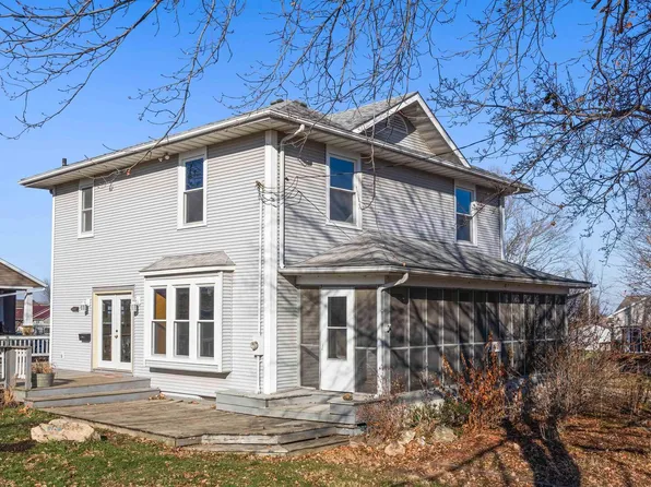 111 N Jefferson St, Mechanicsville, IA 52306