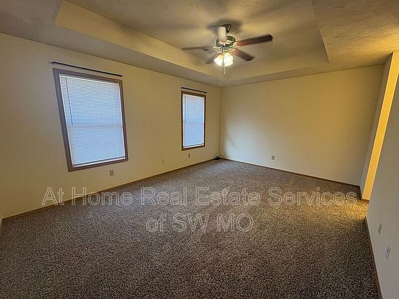 5th image of 1133 N Westwood Ave