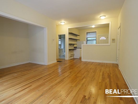 2nd image of 721.5 W Barry Ave #721X-A1