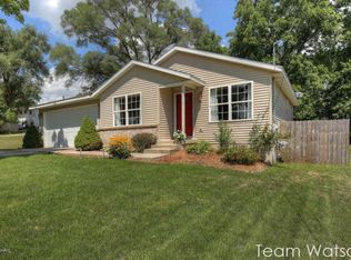 314 State St, Middleville, MI 49333