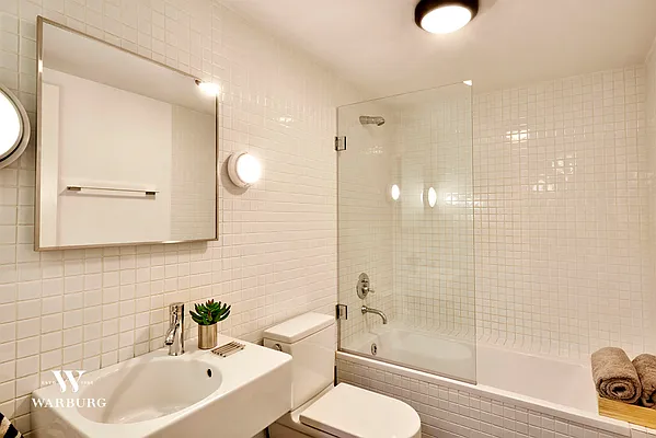 Rented by Warburg | media 35