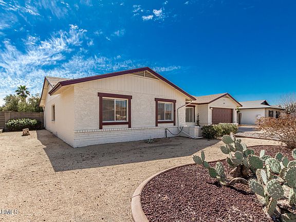 3rd image of 4217 W Barbara Avenue