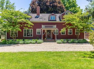 8 Rolfes Ln, Newbury, MA 01951