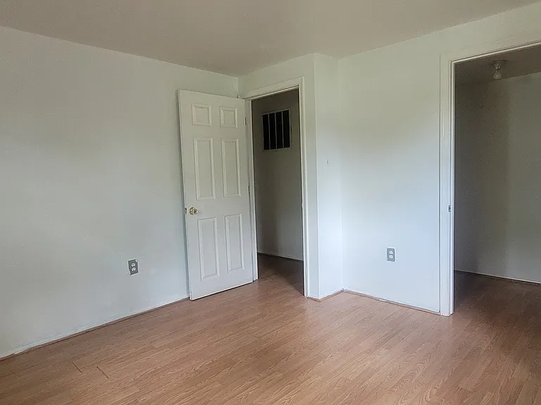 4419 Kentmore Dr — Photo 52