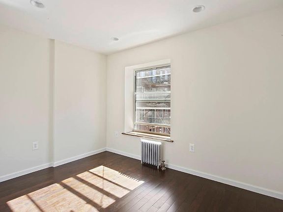 3rd image of 315 4th Ave APT 4L